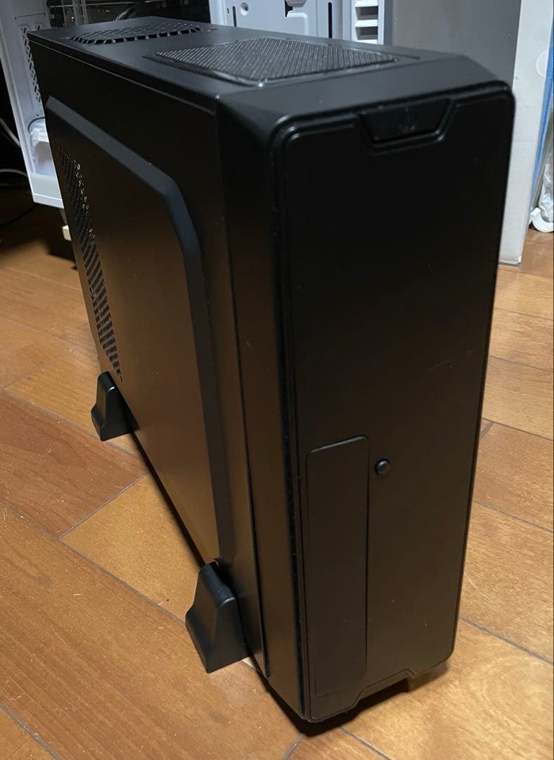 デスクトップパソコン　RYZEN5 2400G