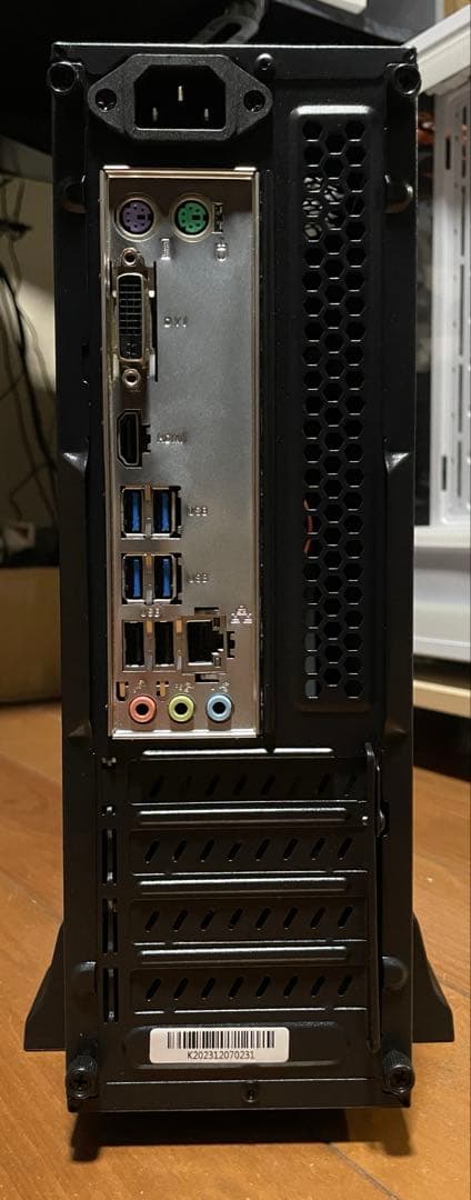 デスクトップパソコン　RYZEN5 2400G