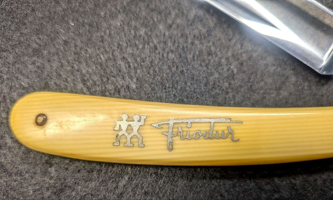 西洋剃刀 J.A. HENCKELS 72½ ヘンケルス #917-5