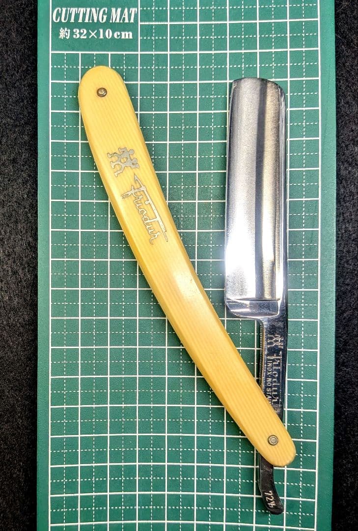 西洋剃刀 J.A. HENCKELS 72½ ヘンケルス #917-5