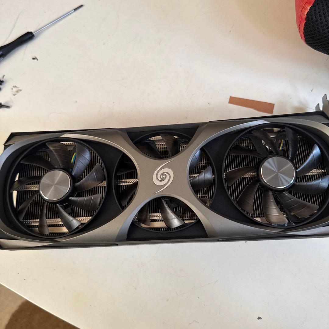 グラフィックボード・グラボ・ビデオカード WinFast RTX 4070 Ti HURRICANE