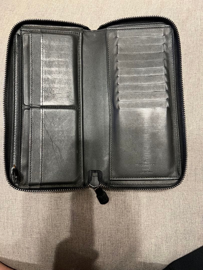 LOUIS VUITTON ブラック　メンズ　長財布