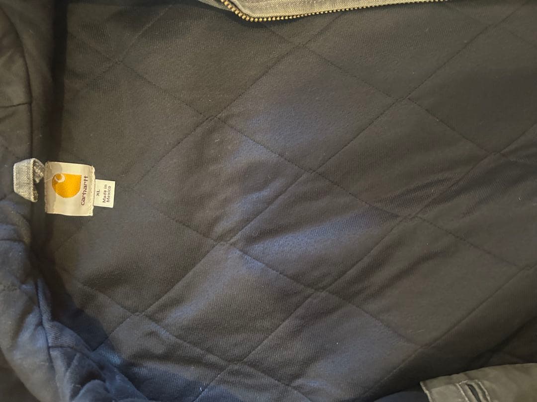 Carhartt グレー アクティブジャケット