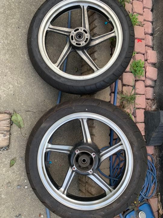 ギル専用 ゼファー400 ホイール、タイヤセット