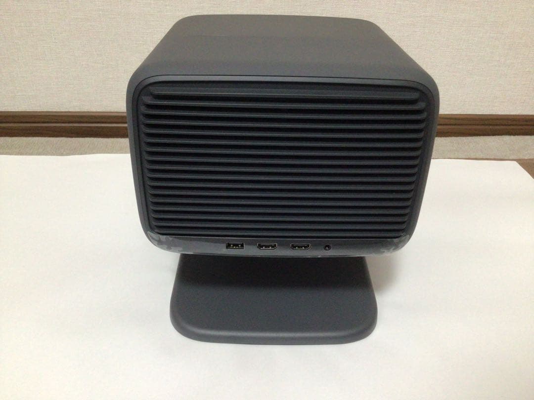 JMGO N1S 4K Proプロジェクター 本体 グレー