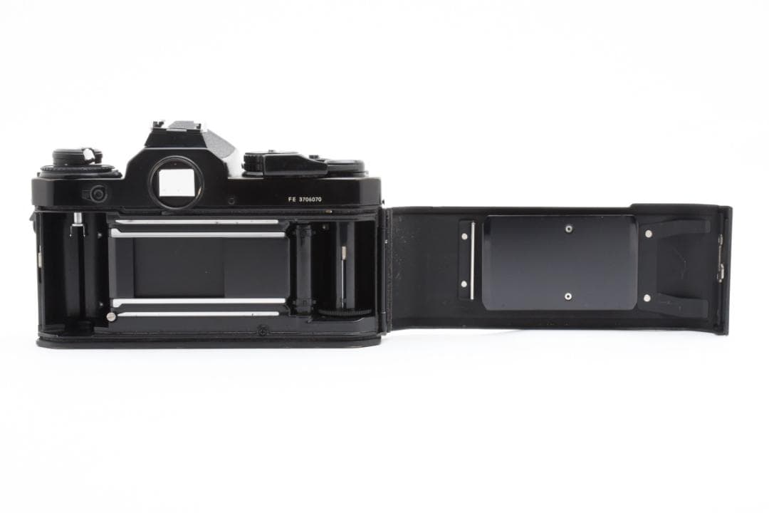 ★各部モルト張り替え済・美品★ ニコン Nikon FE ボディ #19537