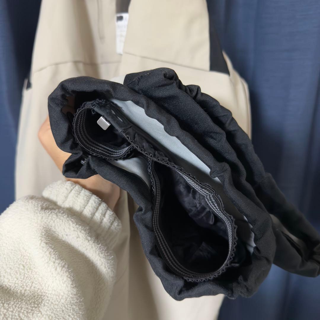 h*様 unfudgeベージュ ジャケットとビブパン