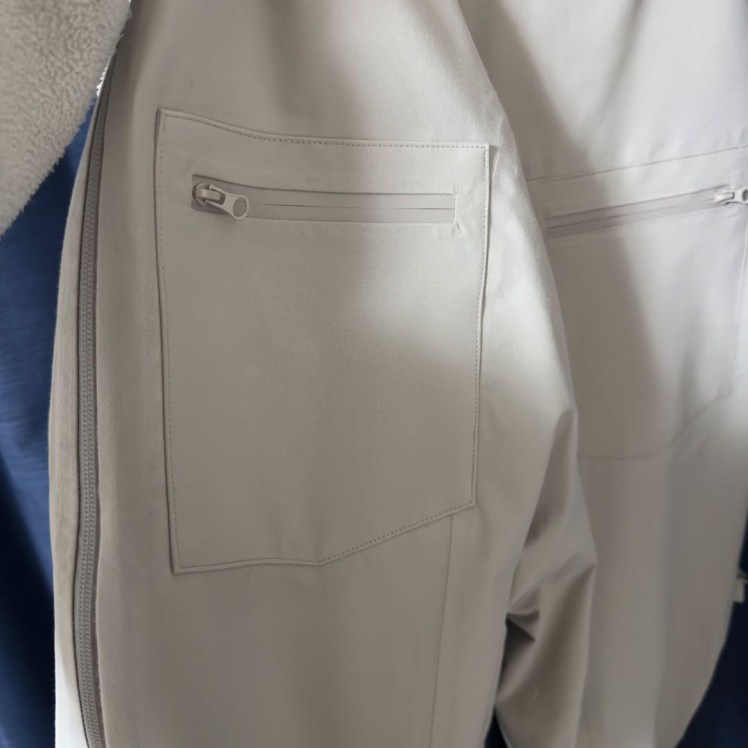 h*様 unfudgeベージュ ジャケットとビブパン