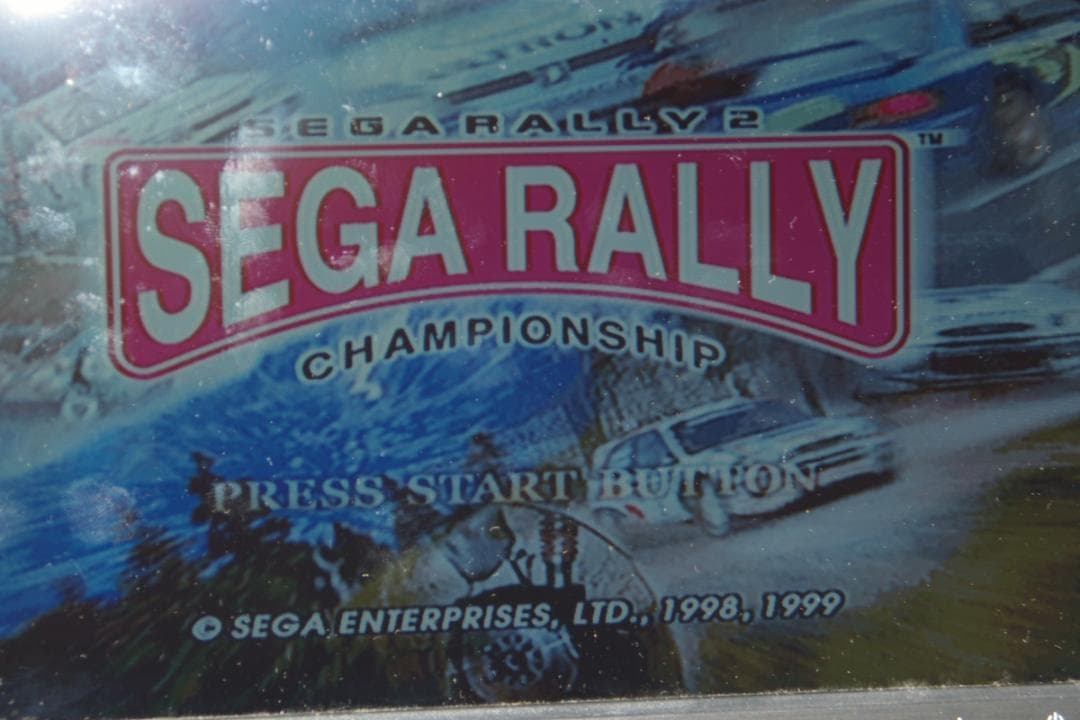 １６対９、４対３切り替えできる10型液晶モニター動作品の出品です。