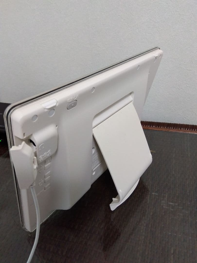 Panasonic VIERA ポータブルテレビ　UN-10E8D 中古