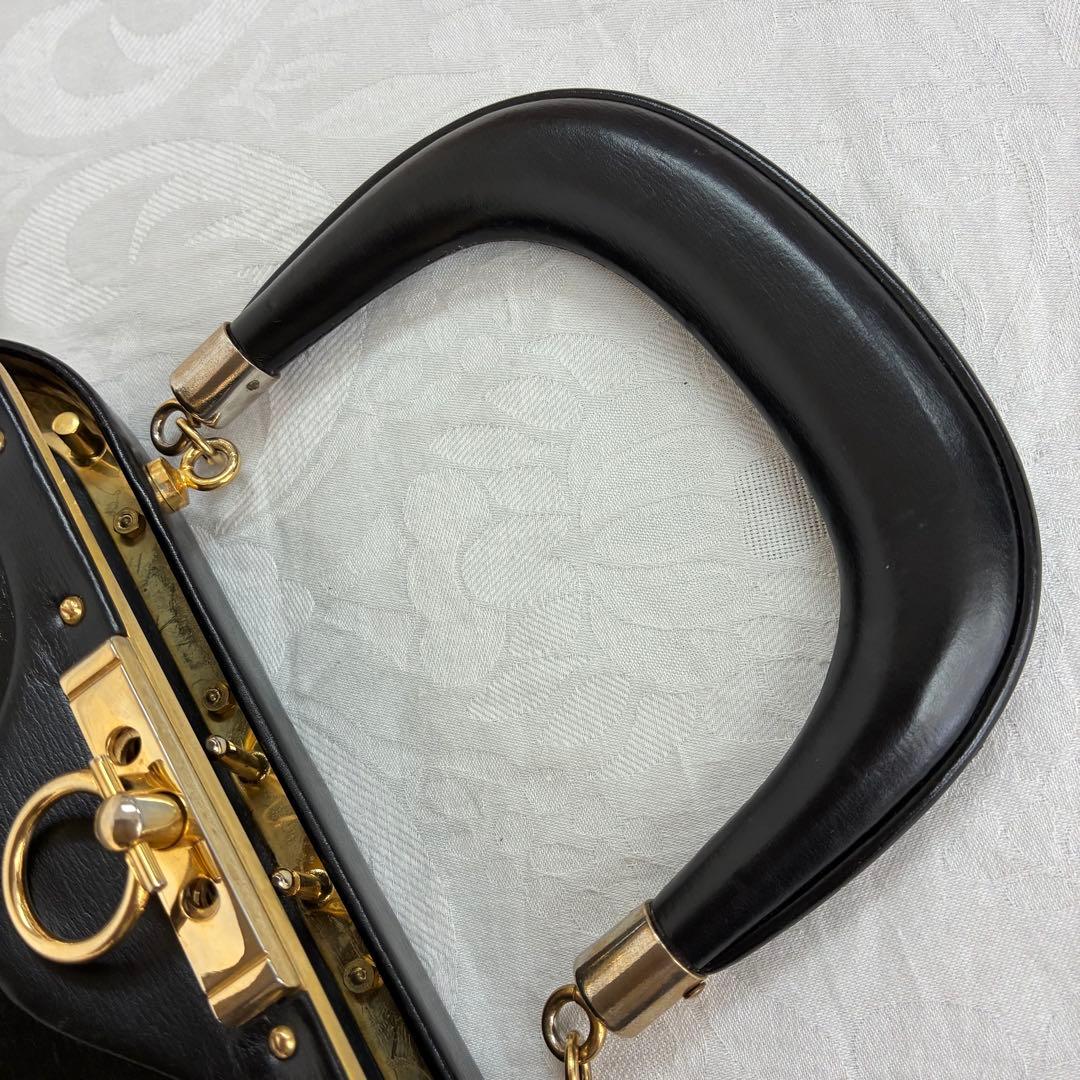 【RobertadiCamerino】レザー がま口 ワンハンドル ハンドバッグ