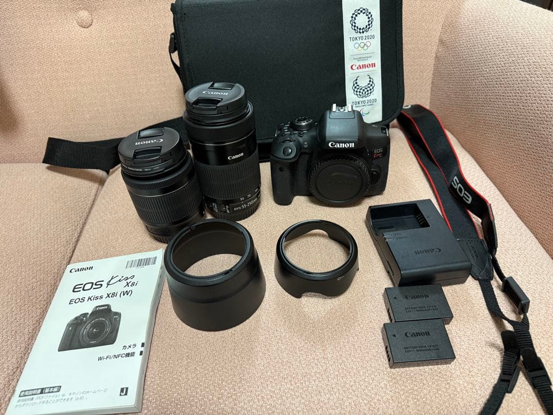 Canon EOS Kiss X8i ダブルズームキット