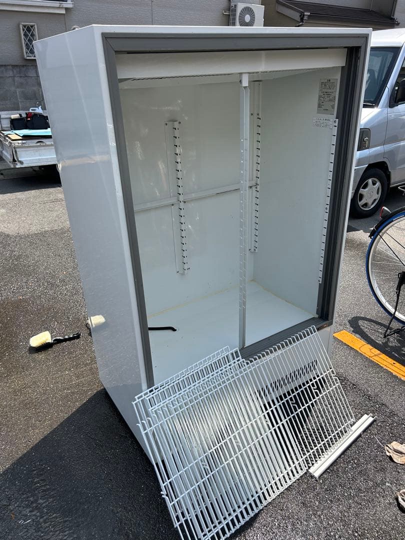 サンデン【大容量ショーケース】冷却確認済み