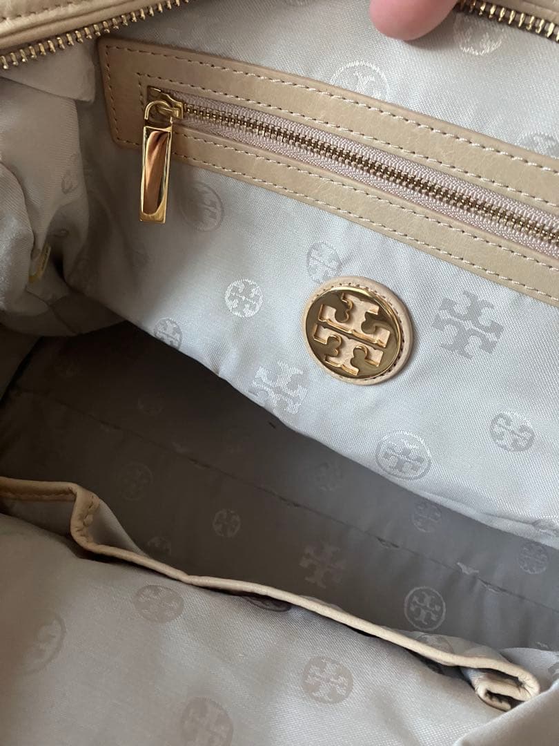 未使用　トリーバーチ ショルダー付き　ミニボストン　ベージュ