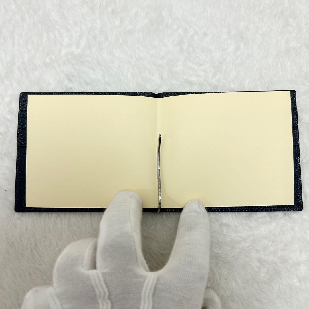 【未使用】ヴァレクストラ　マネークリップ　札入れ　ネイビー