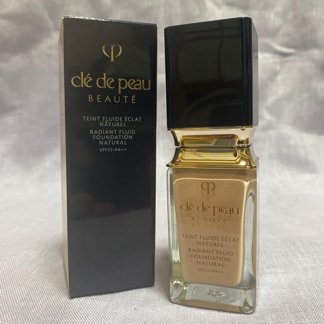 クレ・ド・ポー タンフリュイドオークル10 、Diorセラム000 2点セット