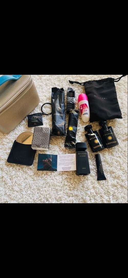 エミレーツ航空　ファーストクラス　アメニティ　ブルガリ