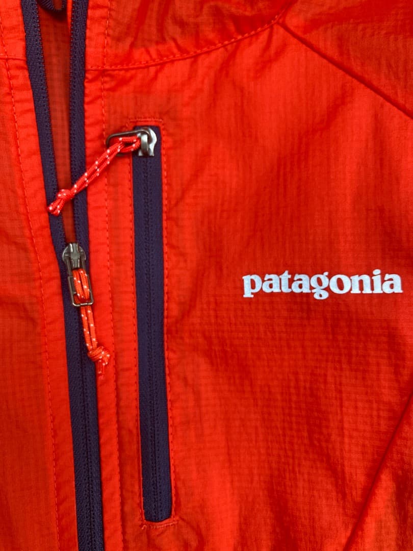 パタゴニア　メンズ・フーディニ・ジャケット　Sサイズ　美品！！