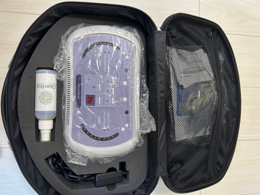 Belleform CH-2 美容機器本体と付属品