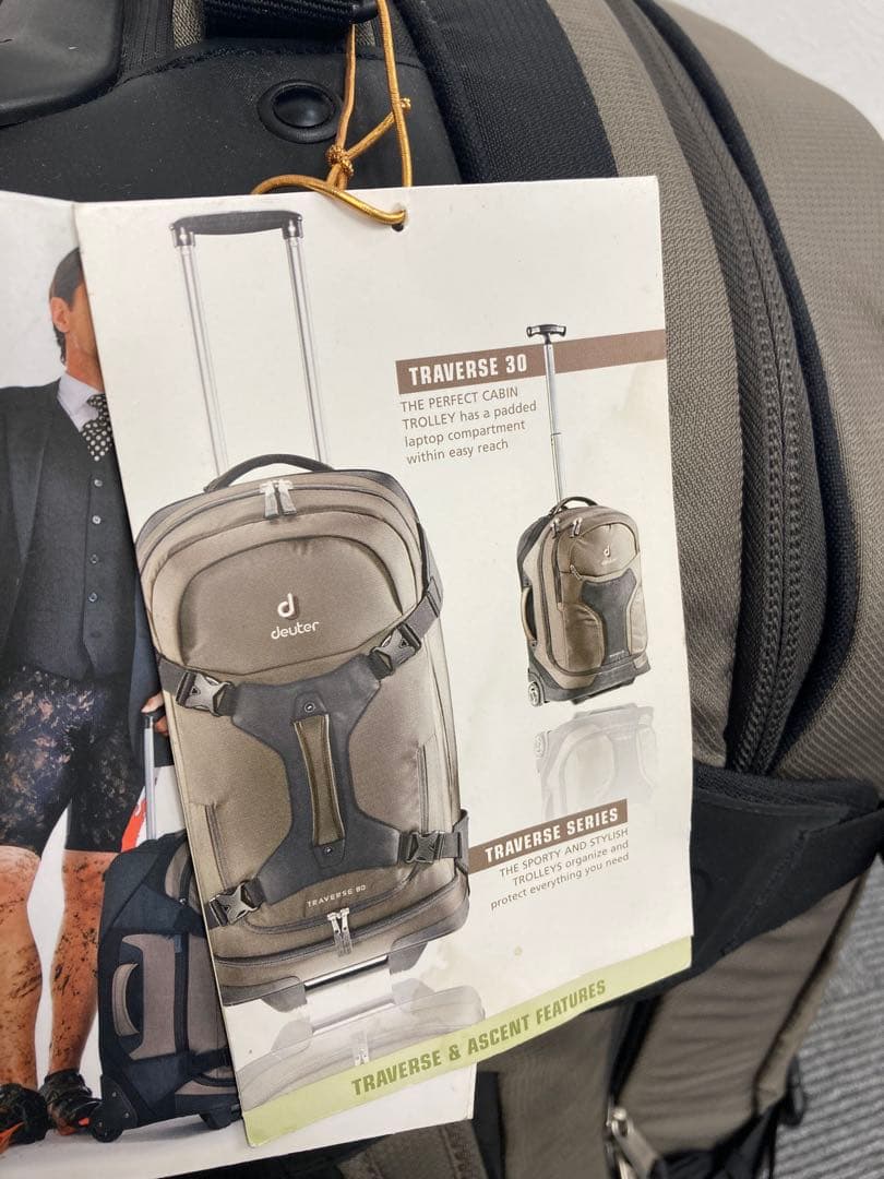 【新品未使用】Deuter カーキ スーツケース 旅行 登山バッグ 容量60L◇