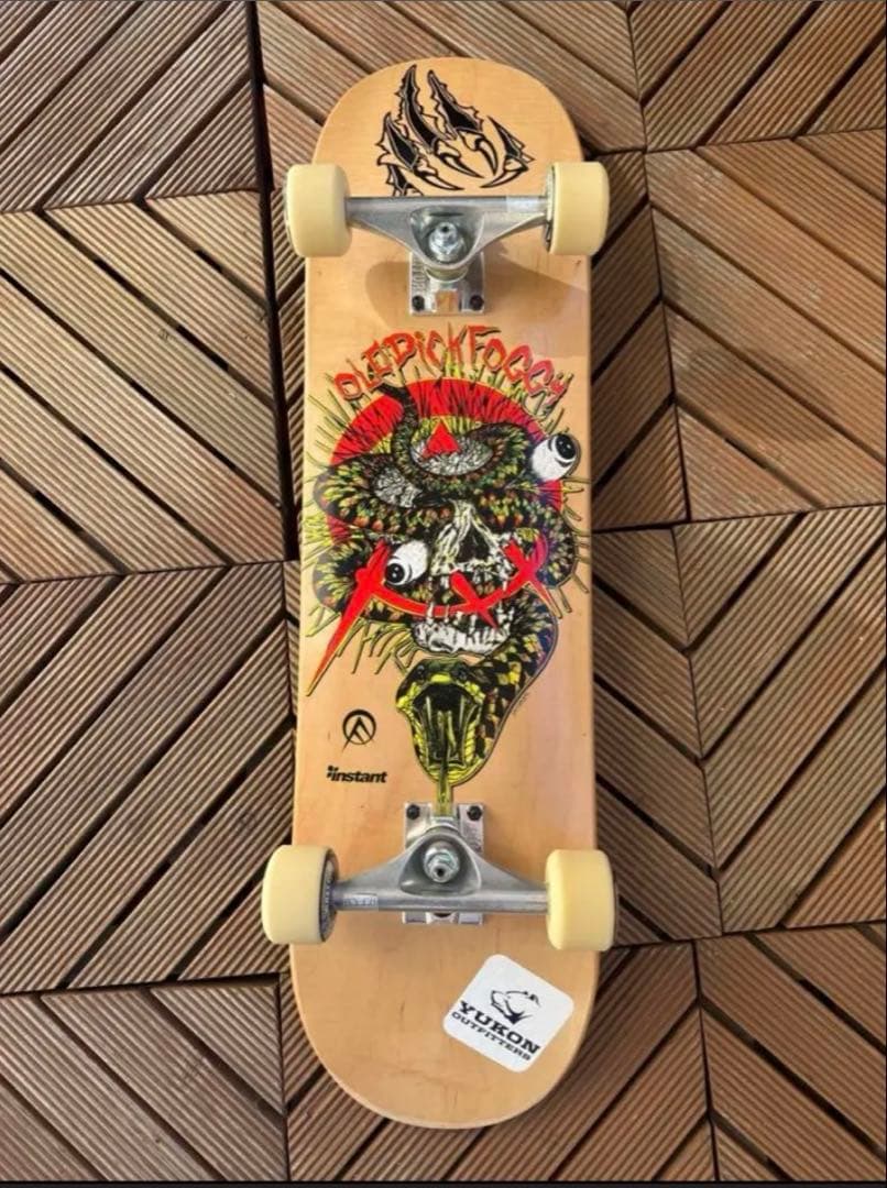 【総額5万程度】スケートボードフルセット【instant】リュック、ドライバー