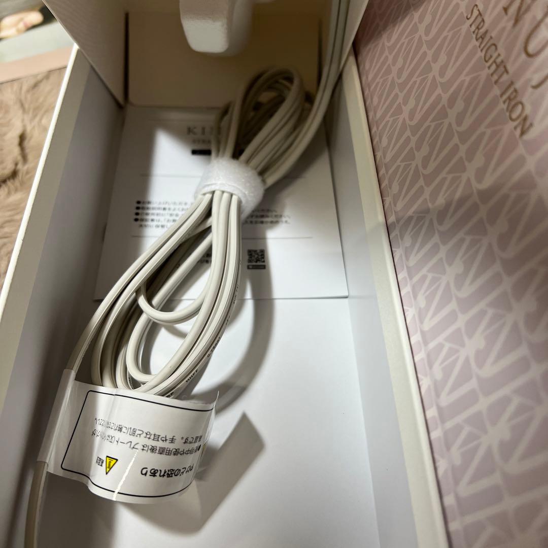 G1239 新品未使用　KINUJO ストレートヘアアイロン LM225
