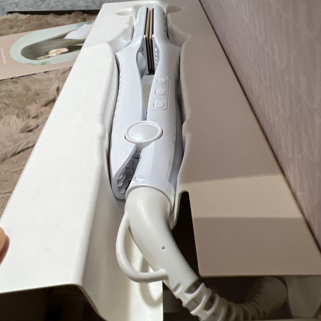 G1239 新品未使用　KINUJO ストレートヘアアイロン LM225