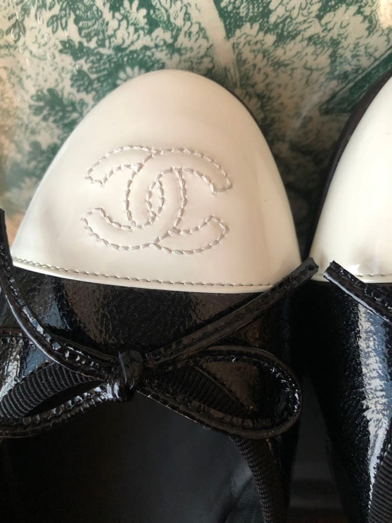 CHANEL バレエシューズ 黒/白