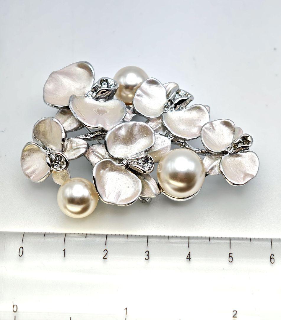 VENDOME BOUTIQUE 上品 フラワー パール ブローチ