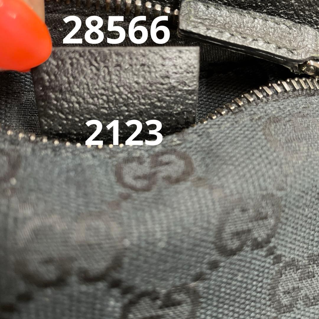 GUCCI GGキャンバス　ウエスト・ボディバッグ