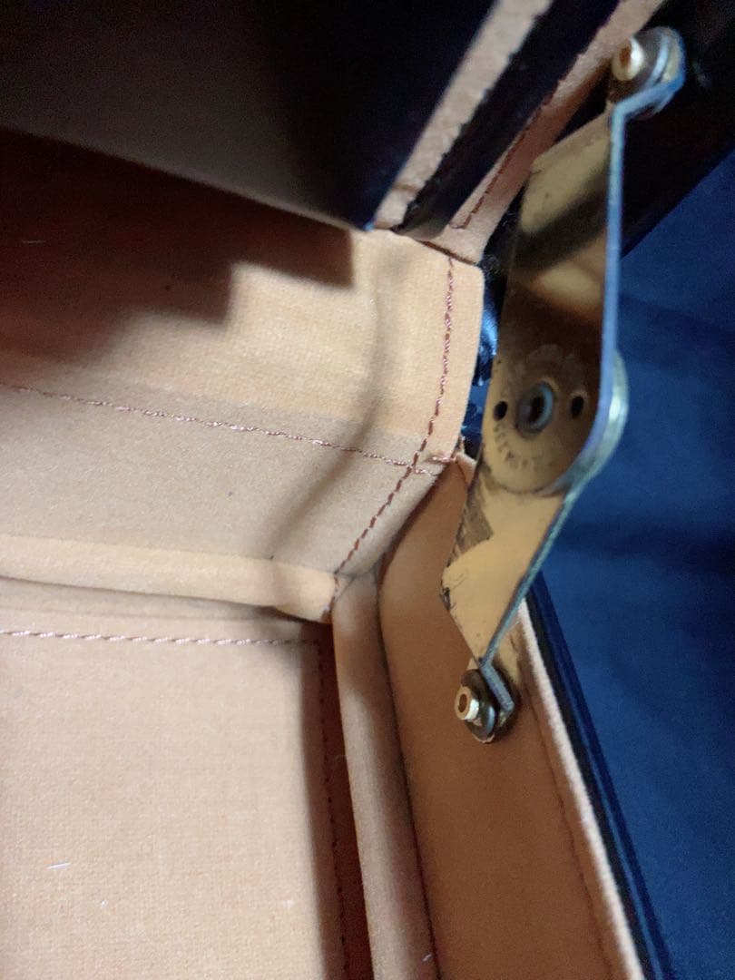 アミエット　レザー　アタッシュケース