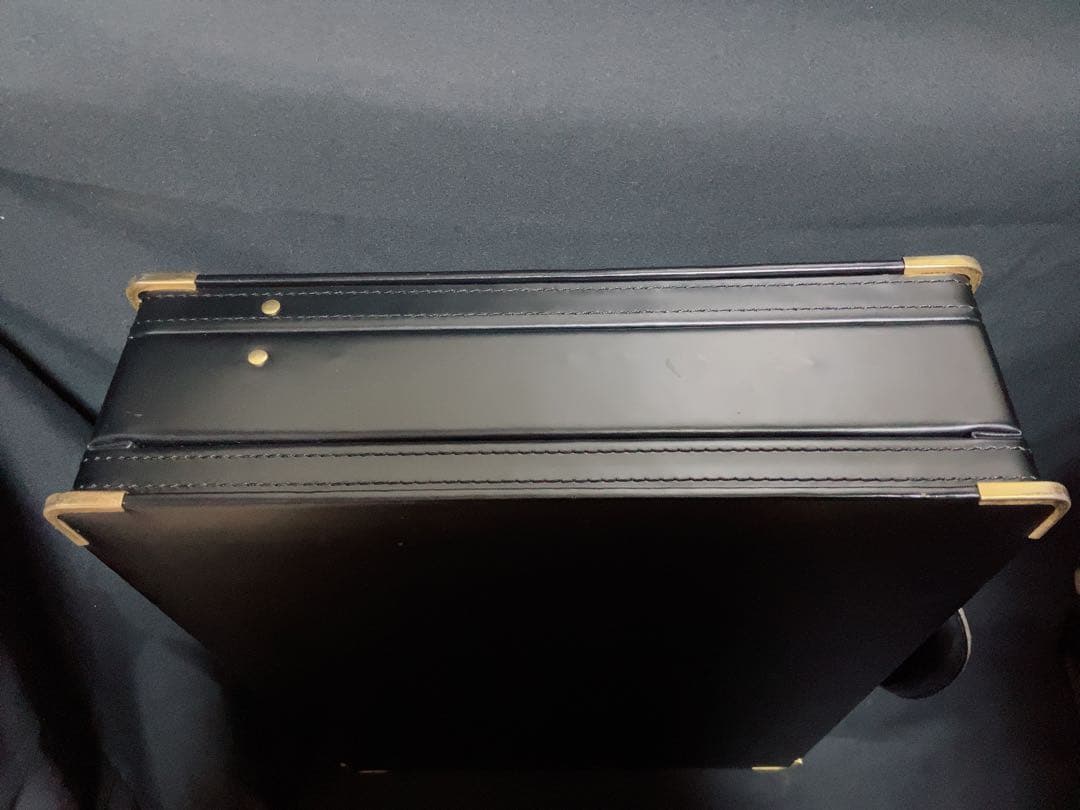 アミエット　レザー　アタッシュケース