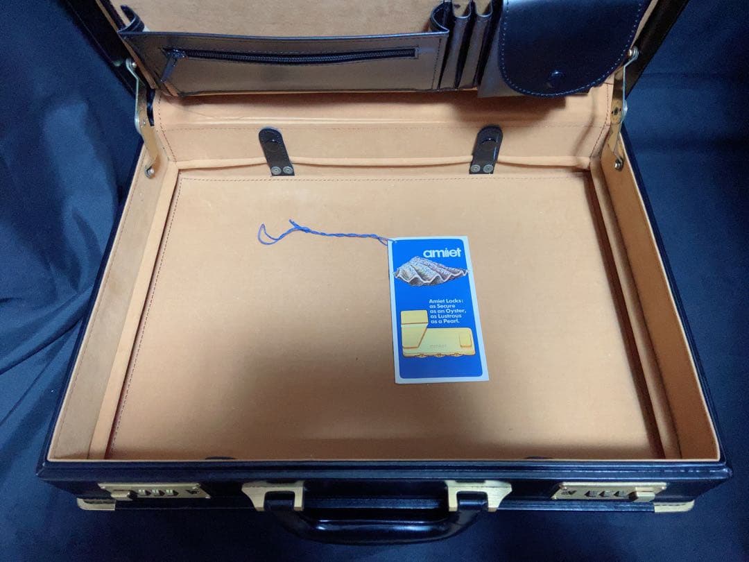 アミエット　レザー　アタッシュケース