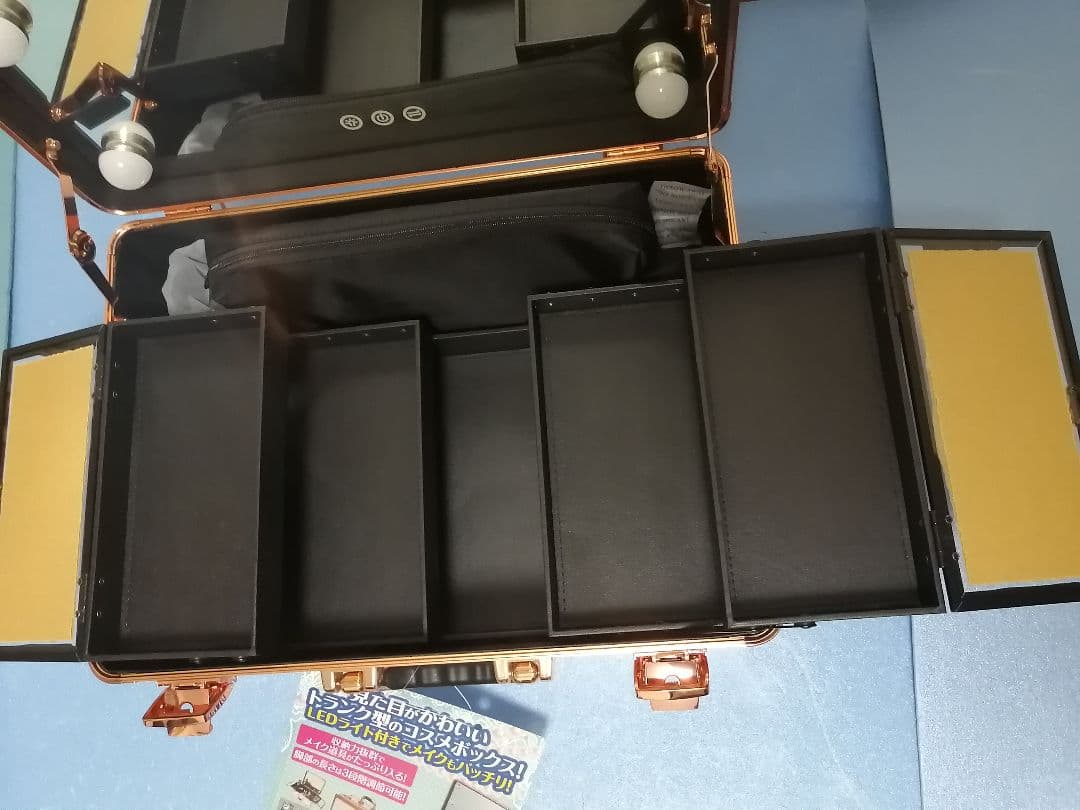 新品 訳あり コスメボックス ヴァリーズ トランク型 ドレッサー メイクボックス