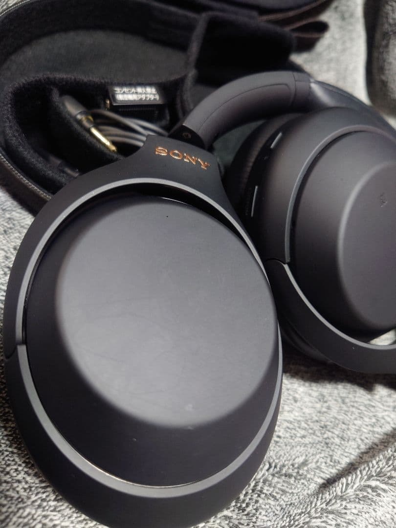 ソニー(SONY)ワイヤレスノイズキャンセリングヘッドホン WH-1000XM4