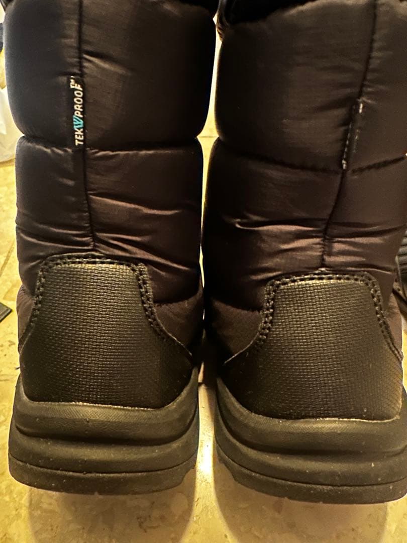 美品THE NORTH FACE ヌプシ　防水スノーブーツ ブラック23㌢