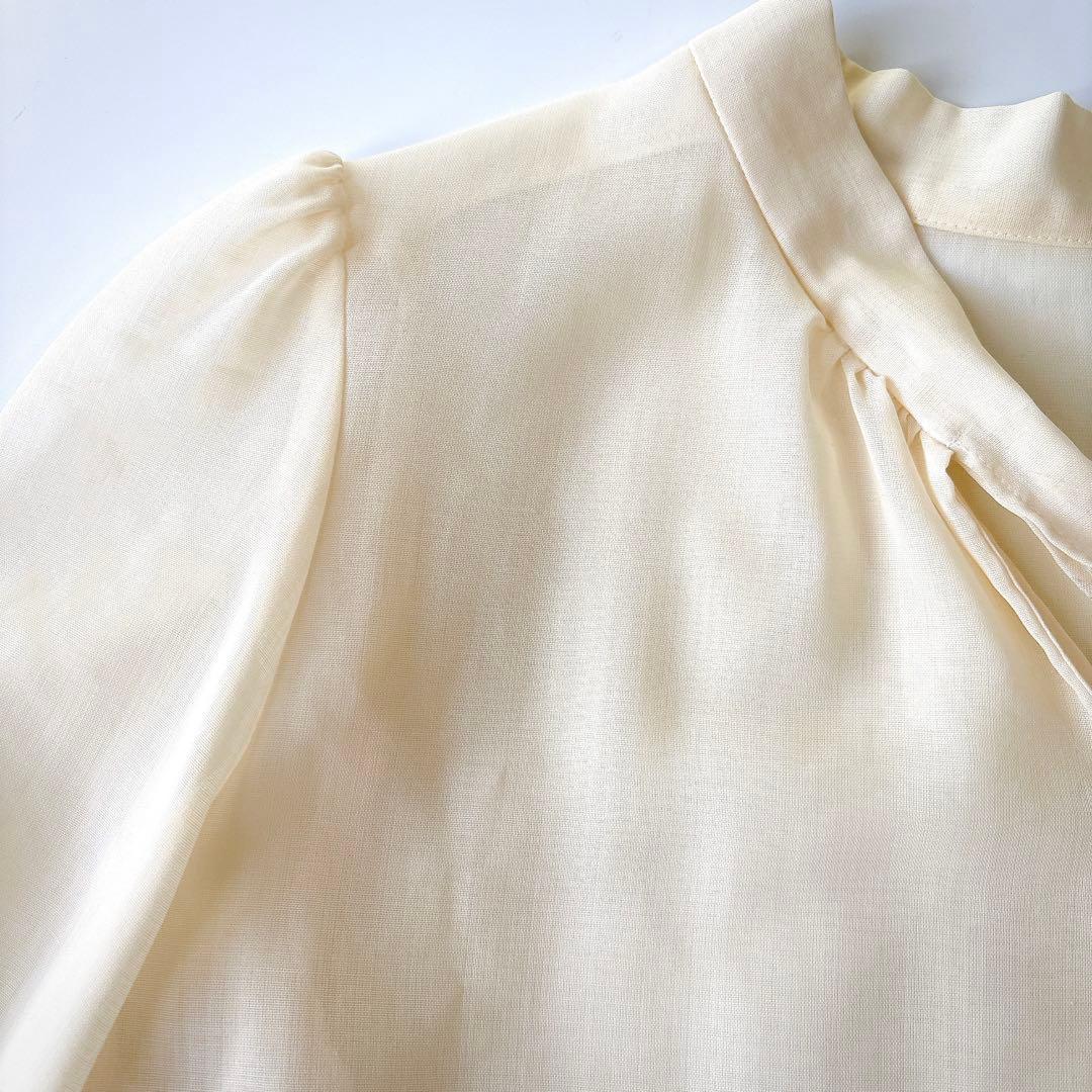 s*a様 美品⁑アナイ　ウールボイルボウタイブラウス　アイボリー　38 シアーシ