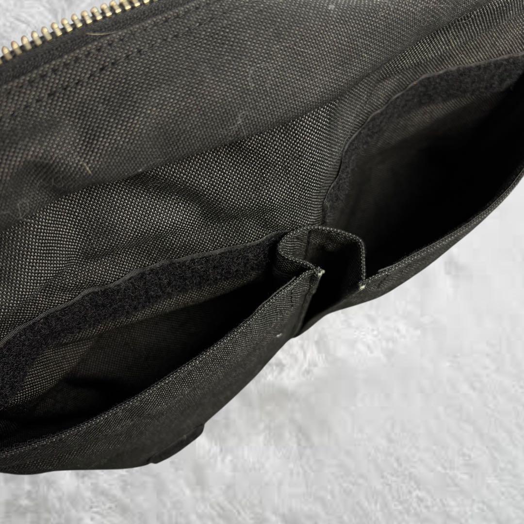 whitewhite0831スモーキー　メッセンジャーバッグ　ブラック