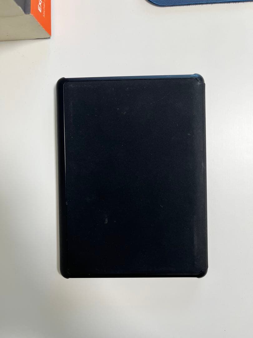 Kindle Paperwhite第11世代8GB 純正カバー付