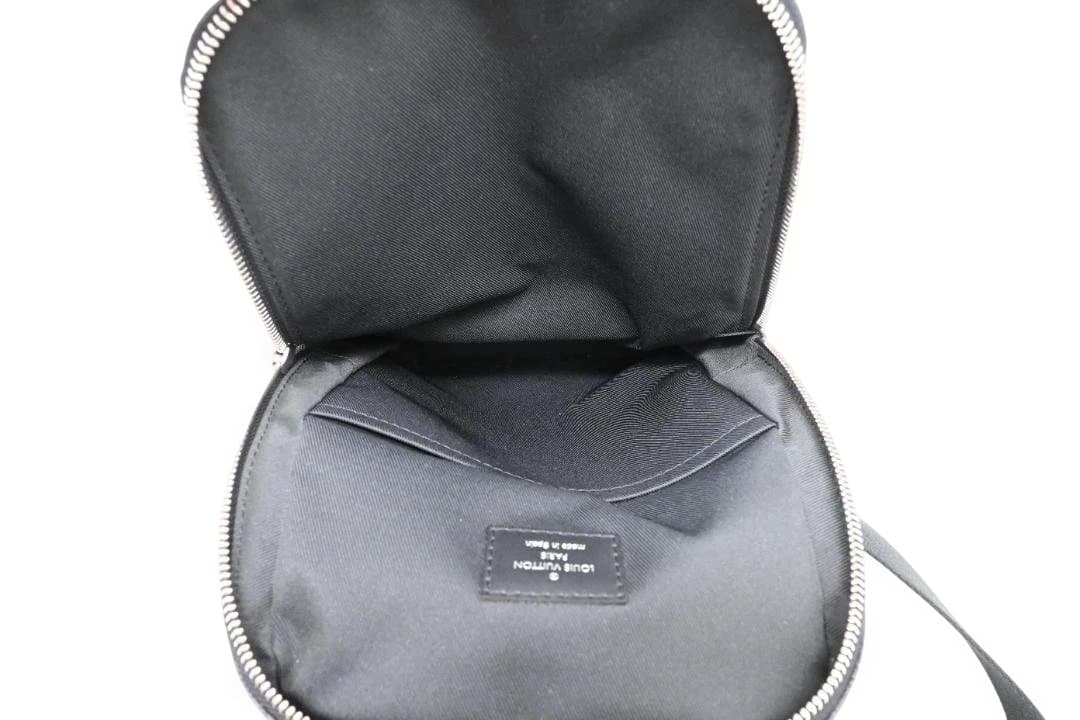 【超美品】ルイヴィトン ダミエ グラフィット アヴェニュー スリングバッグ