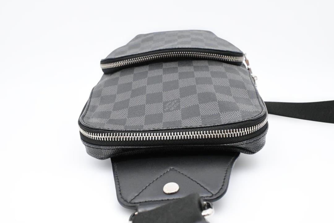 【超美品】ルイヴィトン ダミエ グラフィット アヴェニュー スリングバッグ