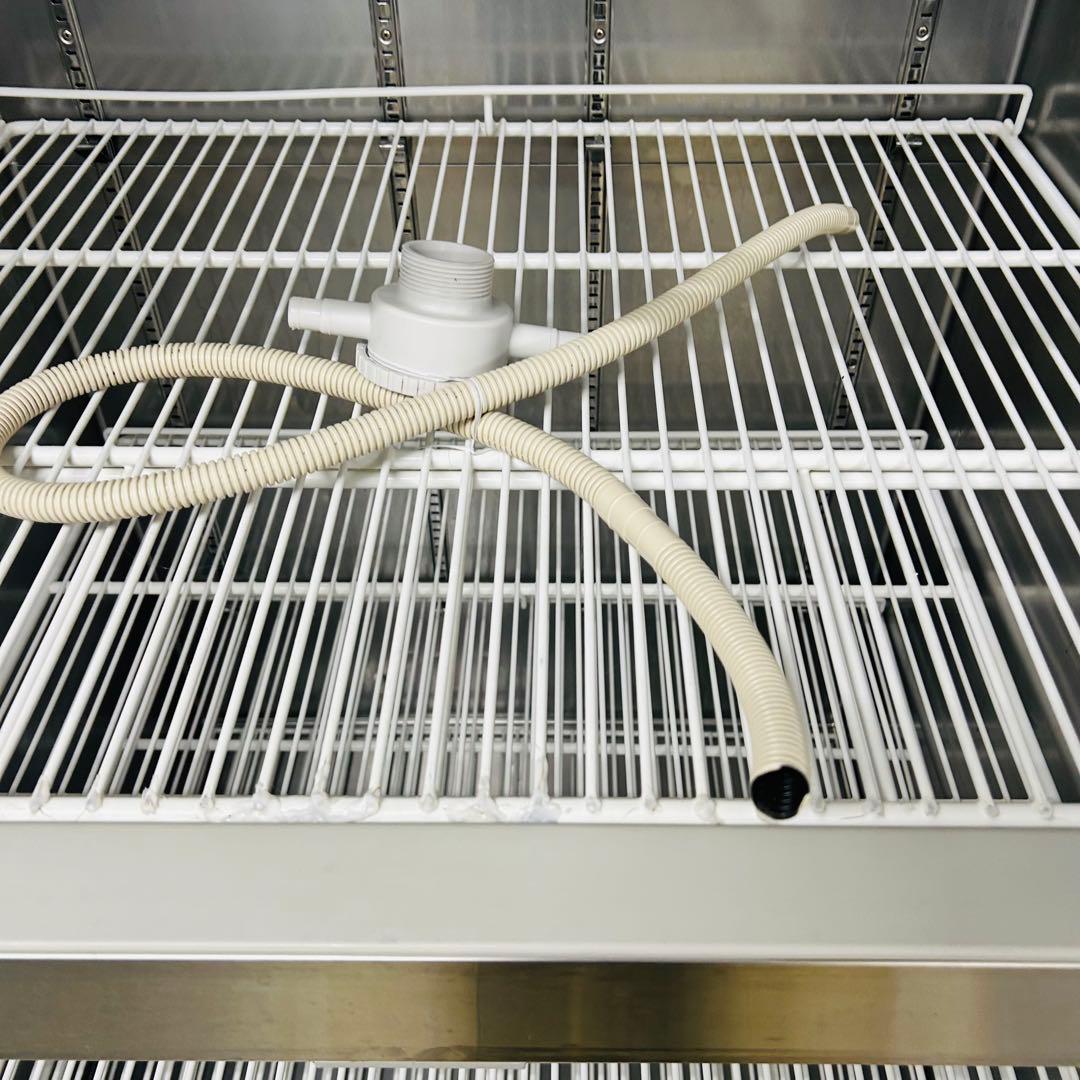 5541【程度良好】ダイワ 業務用冷凍庫 四面 4ドア　301SS-NP-EC