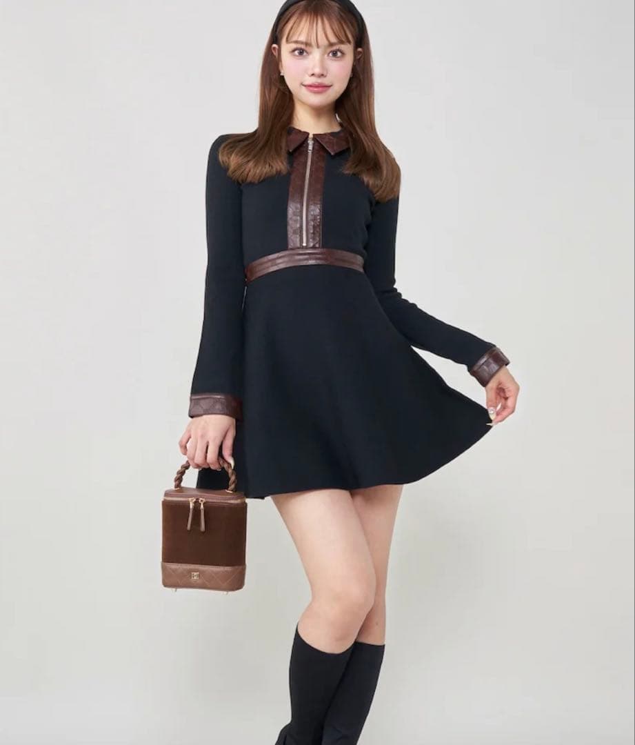 Darich ロゴレザーフレアミニワンピース