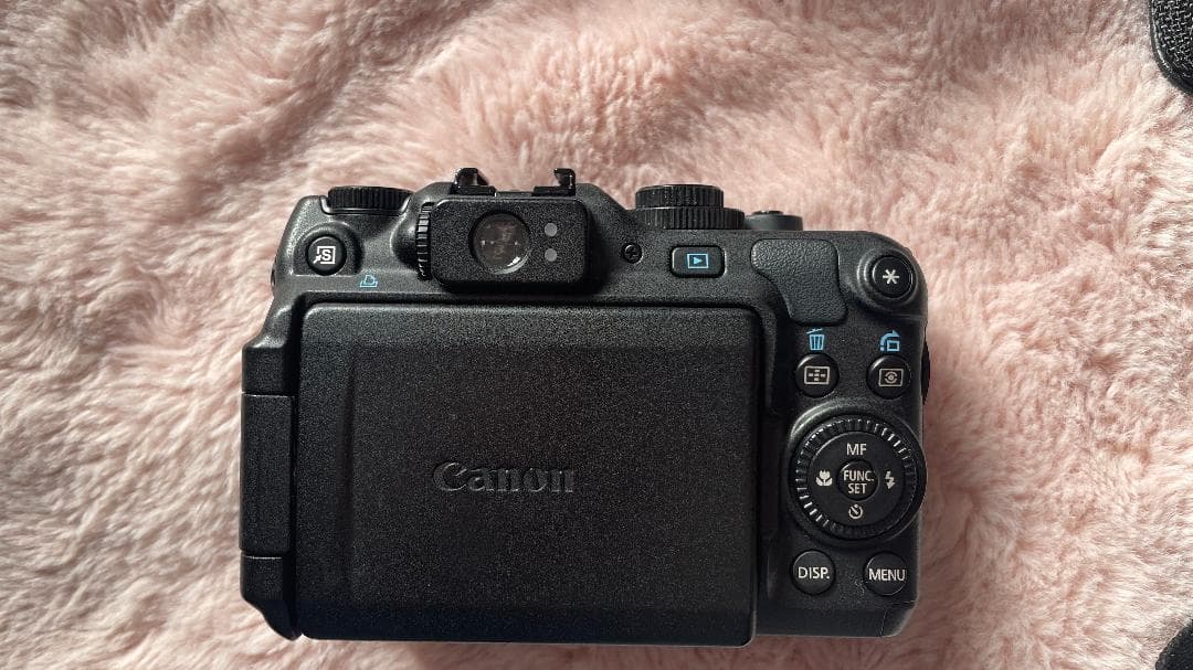 Canon G12 コンパクトデジタルカメラ 本体と付属品