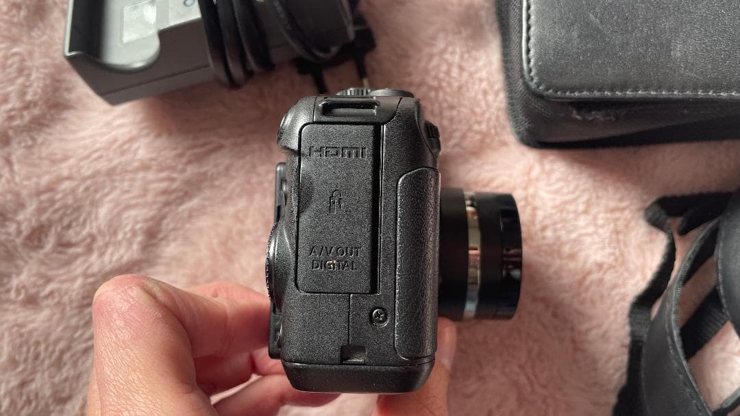 Canon G12 コンパクトデジタルカメラ 本体と付属品