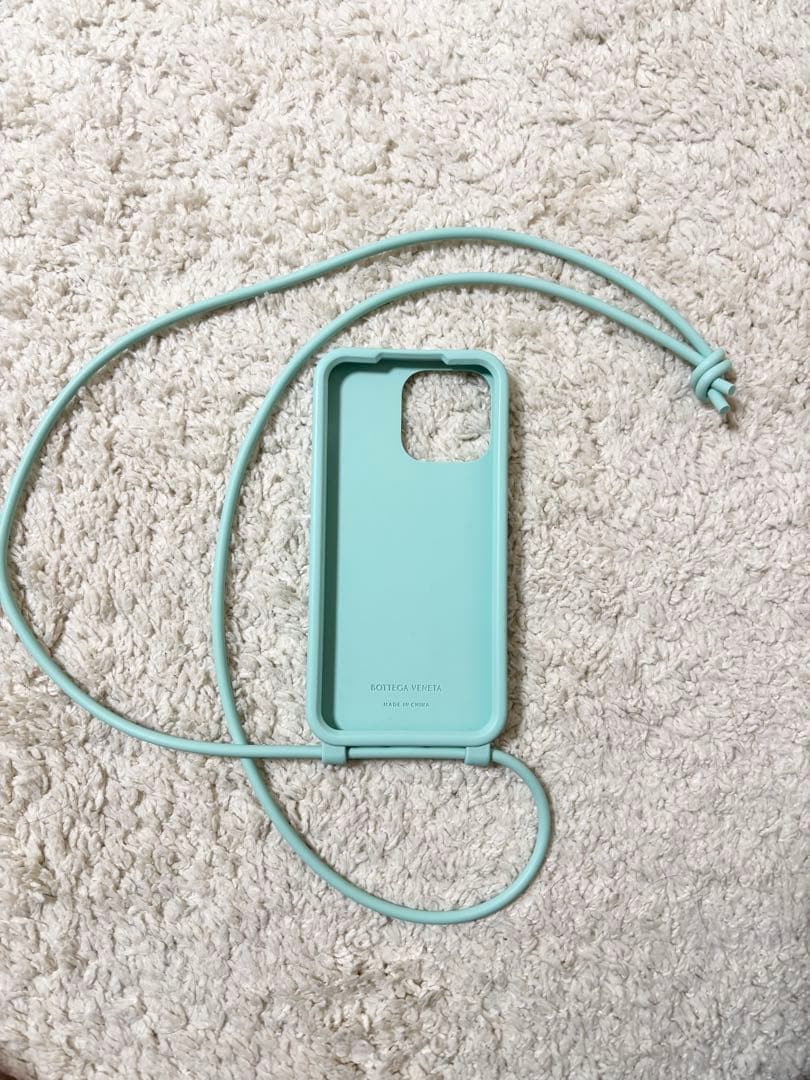 極美品　ボッテガヴェネタ ストラップテックラバー iPhone14Pro ケース