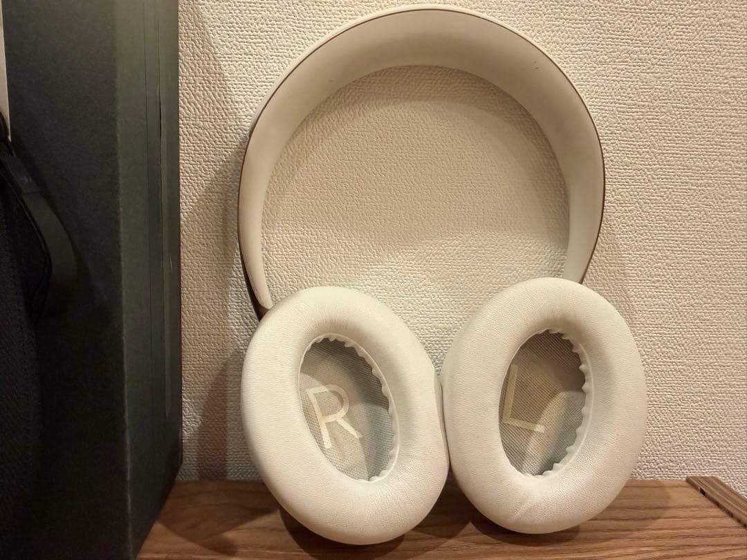 ヘッドホン BOSE NOISE CANSELLING HEADPHONES 700