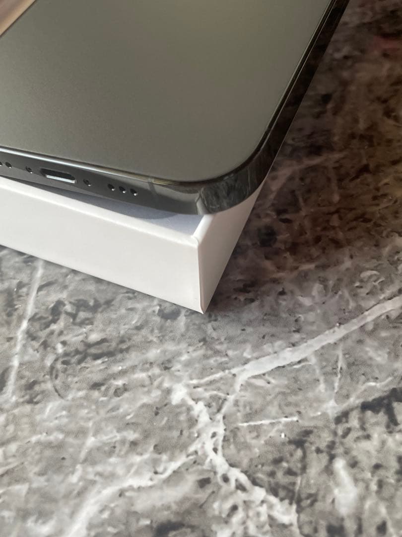 超美品6/28購入iPhone14 pro 256G ブラック SIMフリー