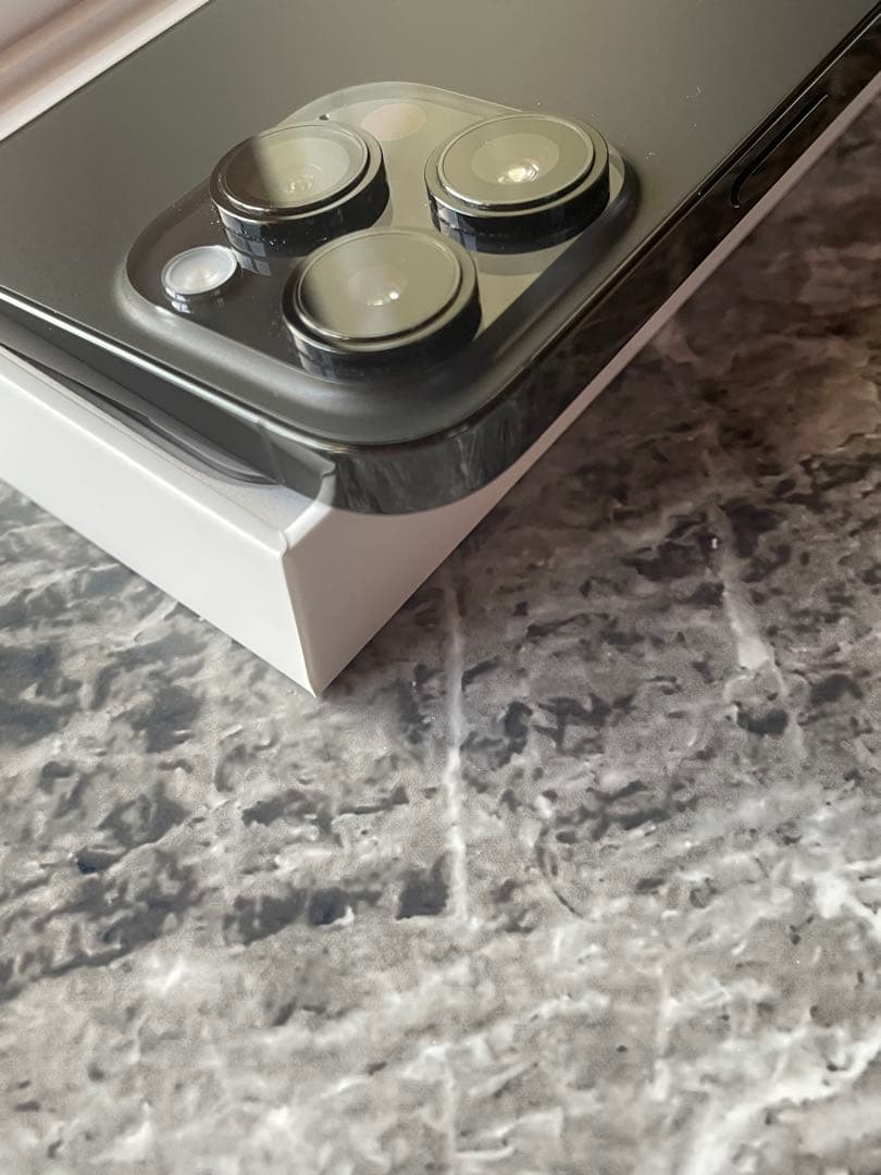 超美品6/28購入iPhone14 pro 256G ブラック SIMフリー