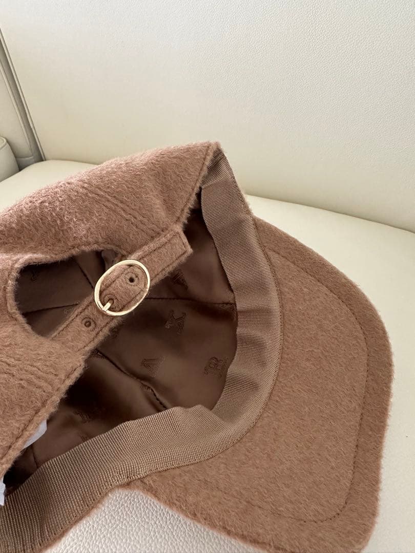 MaxMara ベージュ フリースキャップ Mロゴ刺繍